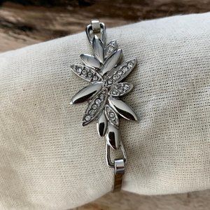 Dyrberg/Kern Lutea Swarovski crystal flower bracelet